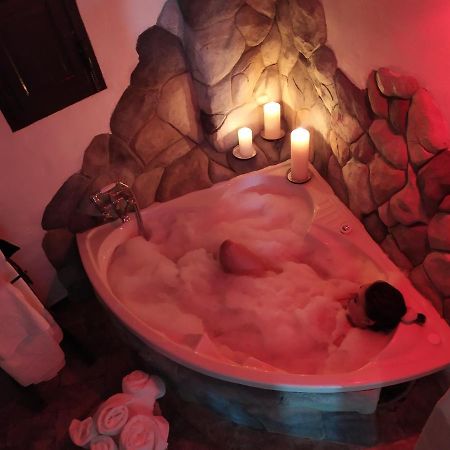 El Escondite De Martina, Casa Rural Romantica Setenil De Las Bodegas Exterior foto